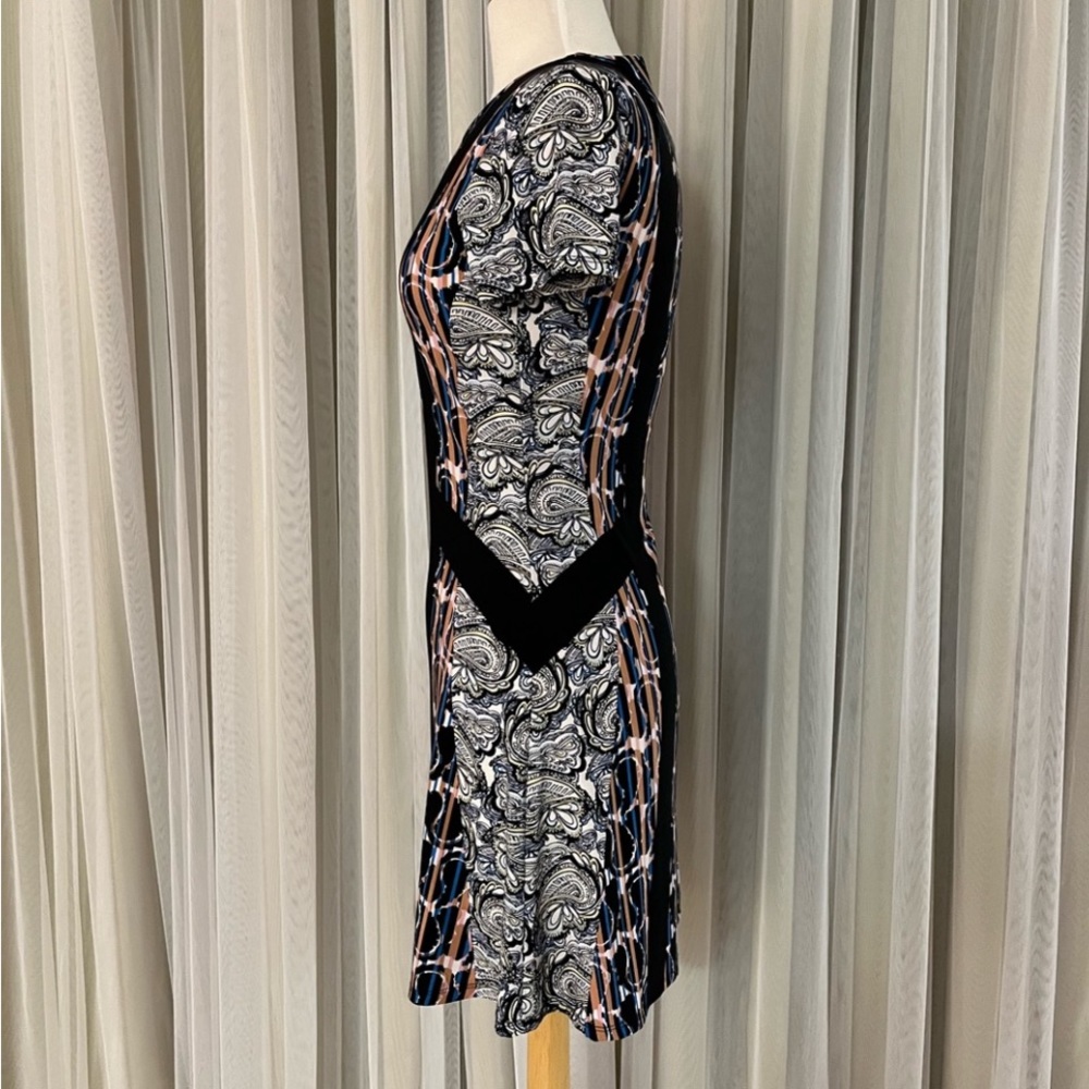 BCBGMaxAzria Ink Paisley Dress size XS (Extra Small) - Picture 5 of 8